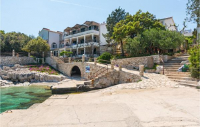 Awesome Home In Zastrazisce With Kitchen